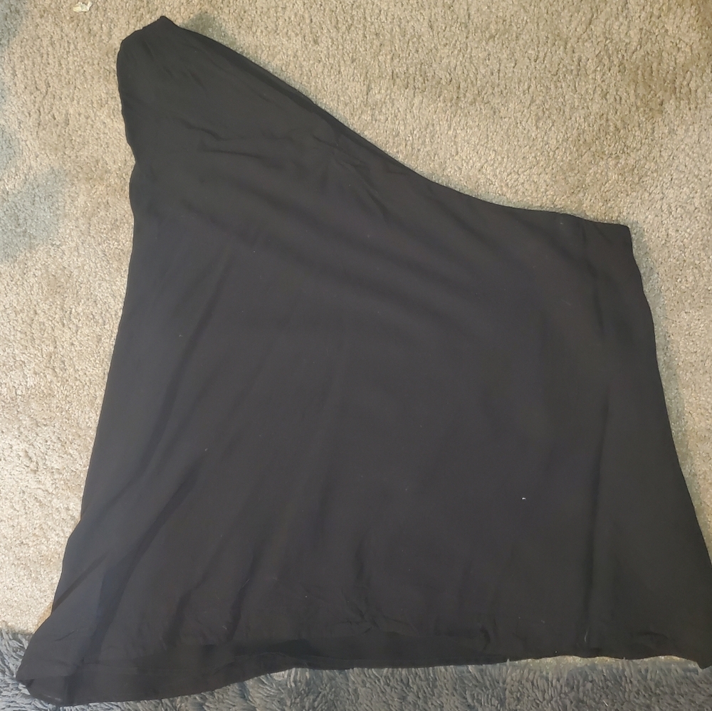 LOFT Black One Shoulder Top XL